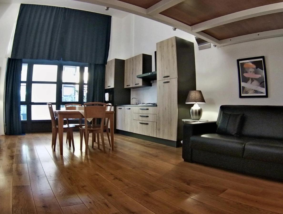 La Maison Del Capestrano มิลาน ภายนอก รูปภาพ
