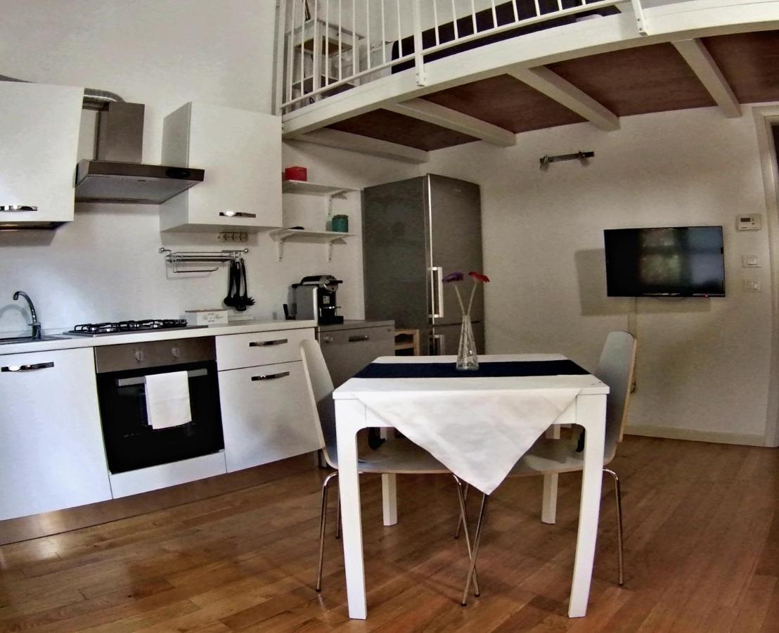 La Maison Del Capestrano มิลาน ภายนอก รูปภาพ