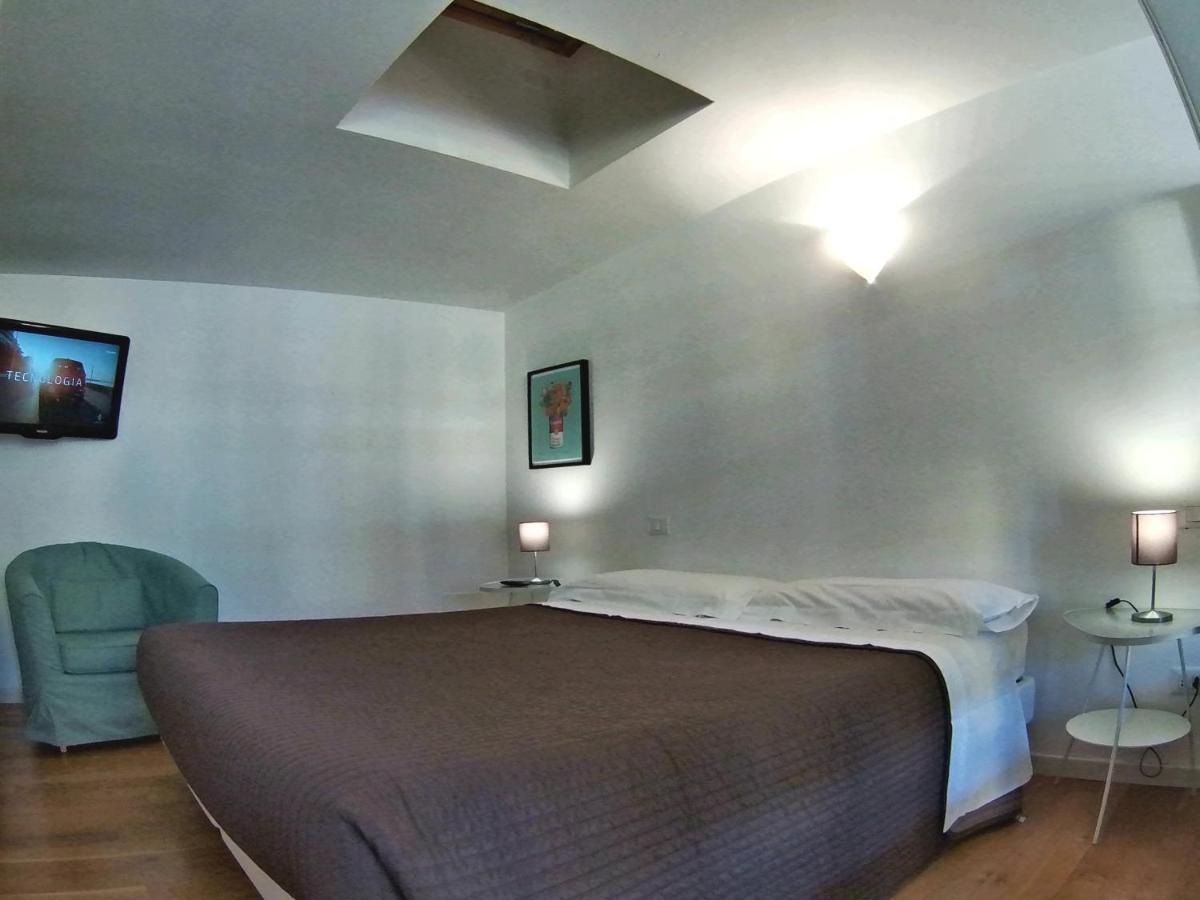 La Maison Del Capestrano มิลาน ภายนอก รูปภาพ
