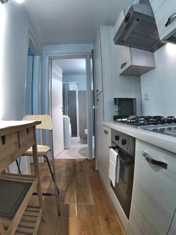 La Maison Del Capestrano มิลาน ภายนอก รูปภาพ